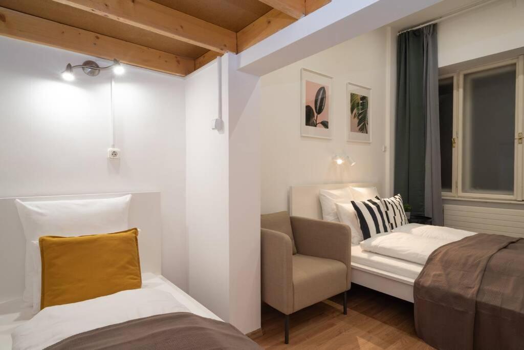 Best Located, 150 M2 5 Bedrooms Apt., Budapest Exterior photo